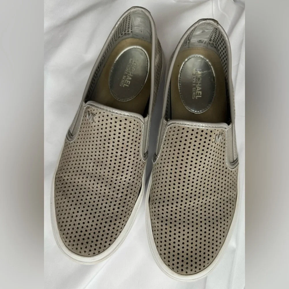 Michael Kors Women’s Gray Suede Slip On Sneakers Size 7M
